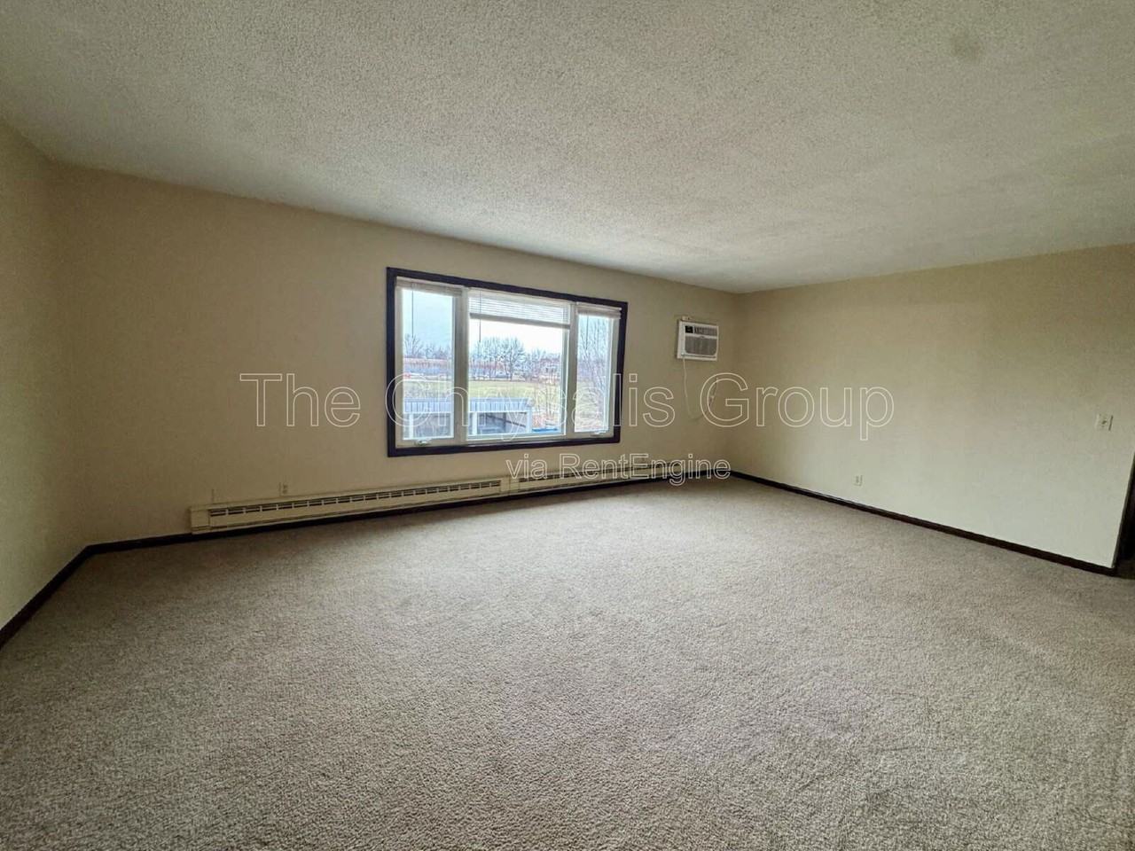 445 Elm Pl #R23 - Photo 2 of 8