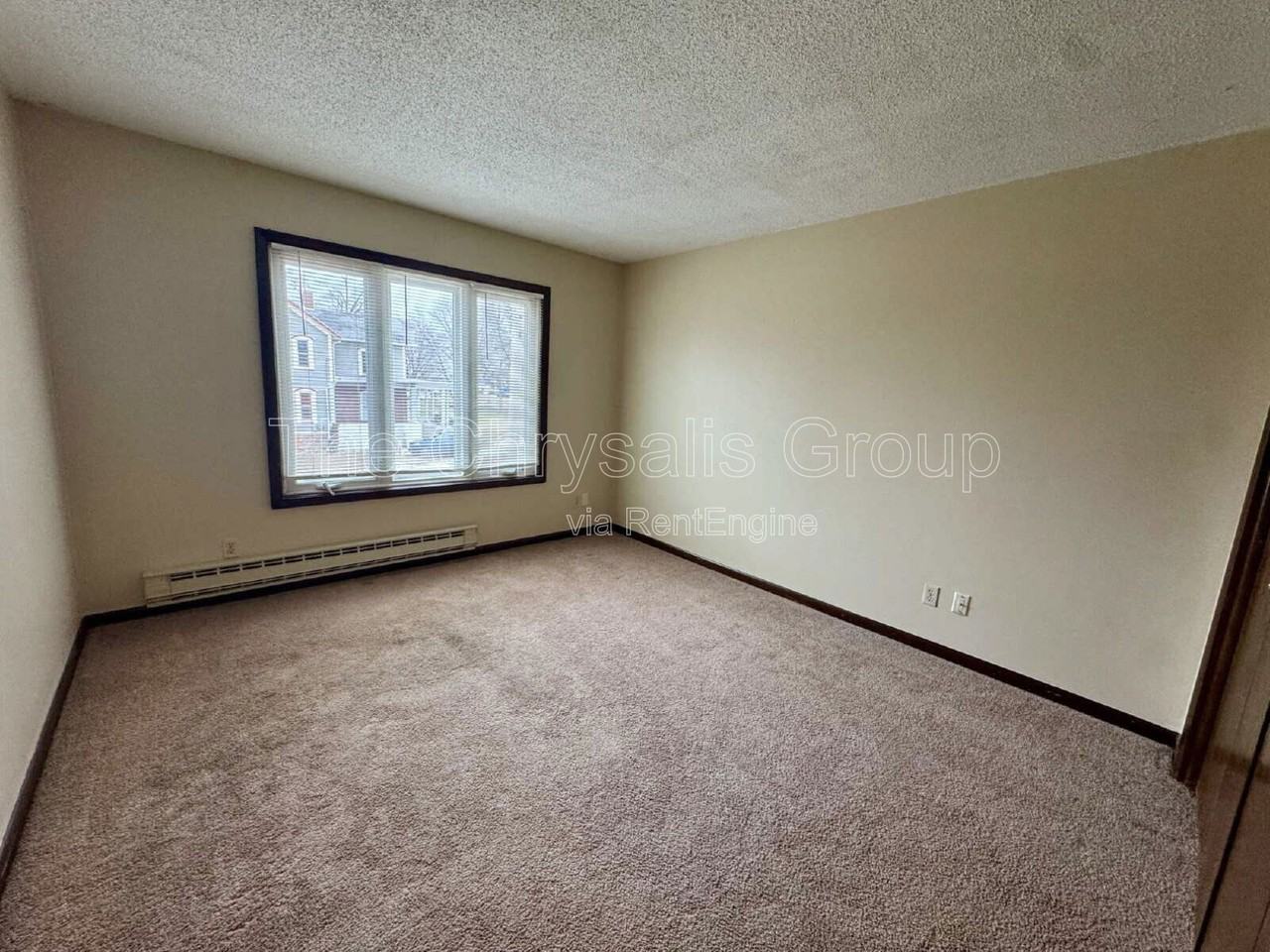 445 Elm Pl #R23 - Photo 5 of 8