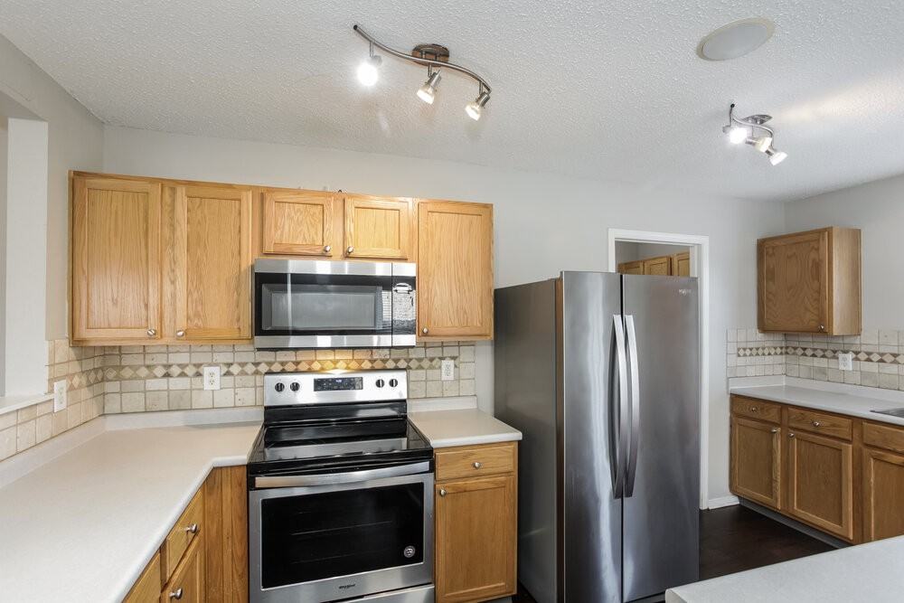 6906 W Dover Pl - Photo 6 of 16