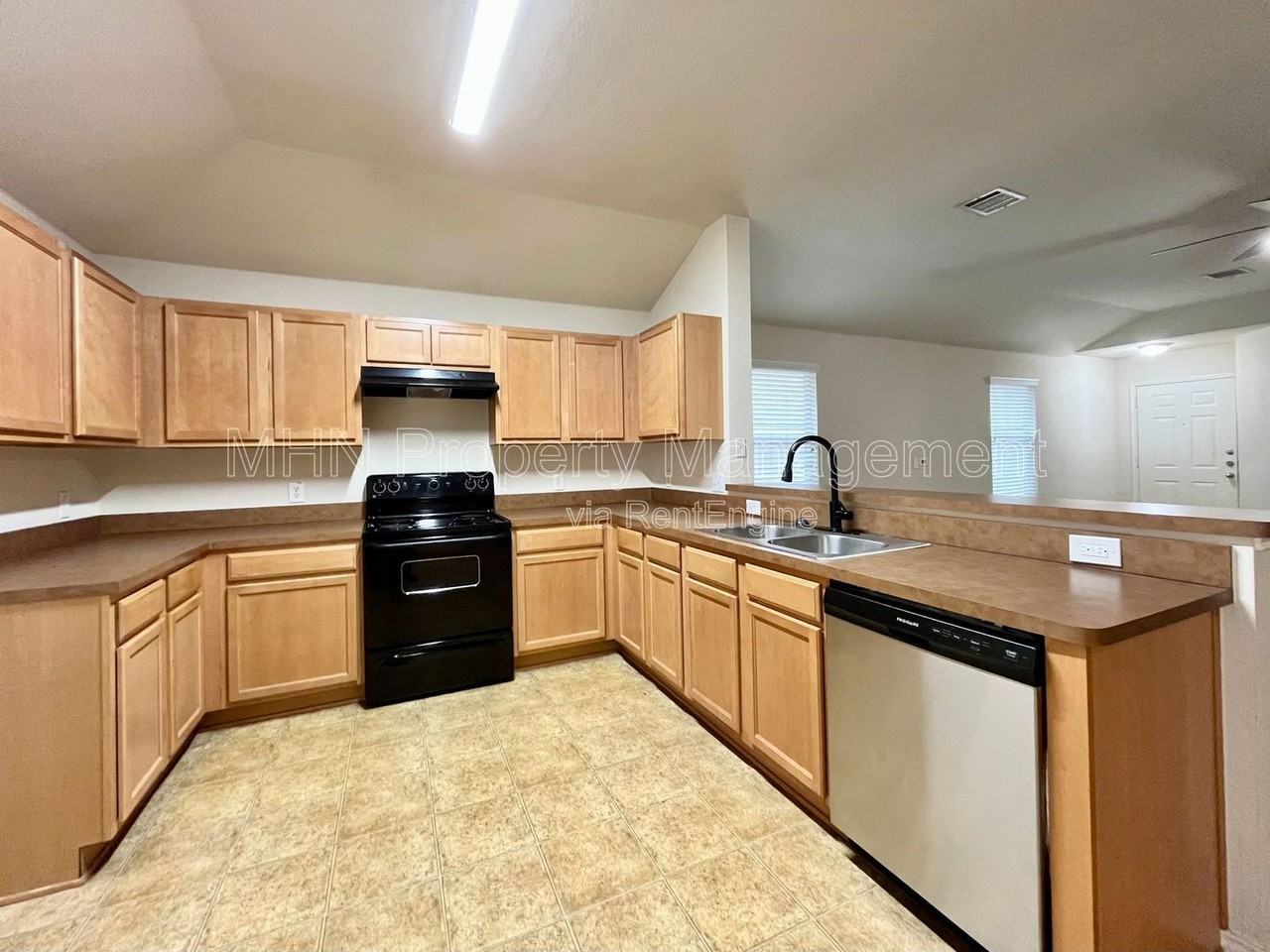 6637 Charles Fld - Photo 7 of 33