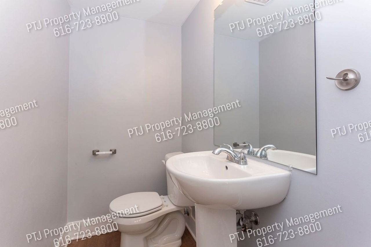 4756 Eastern Ave Se #206 - Photo 3 of 7