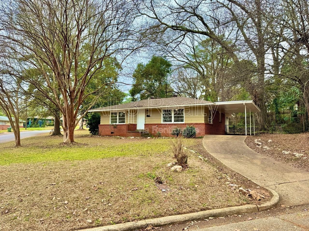 3346 Vermont Dr - Photo 4 of 30