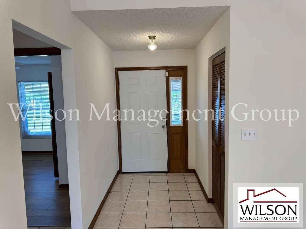 1420 Flamingo Dr - Photo 4 of 36