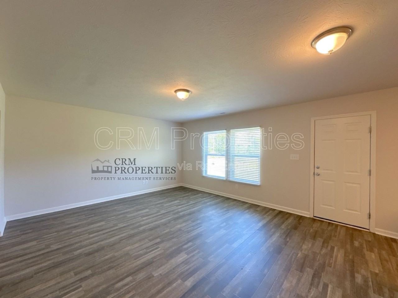 1138 Deer Trl - Photo 3 of 35