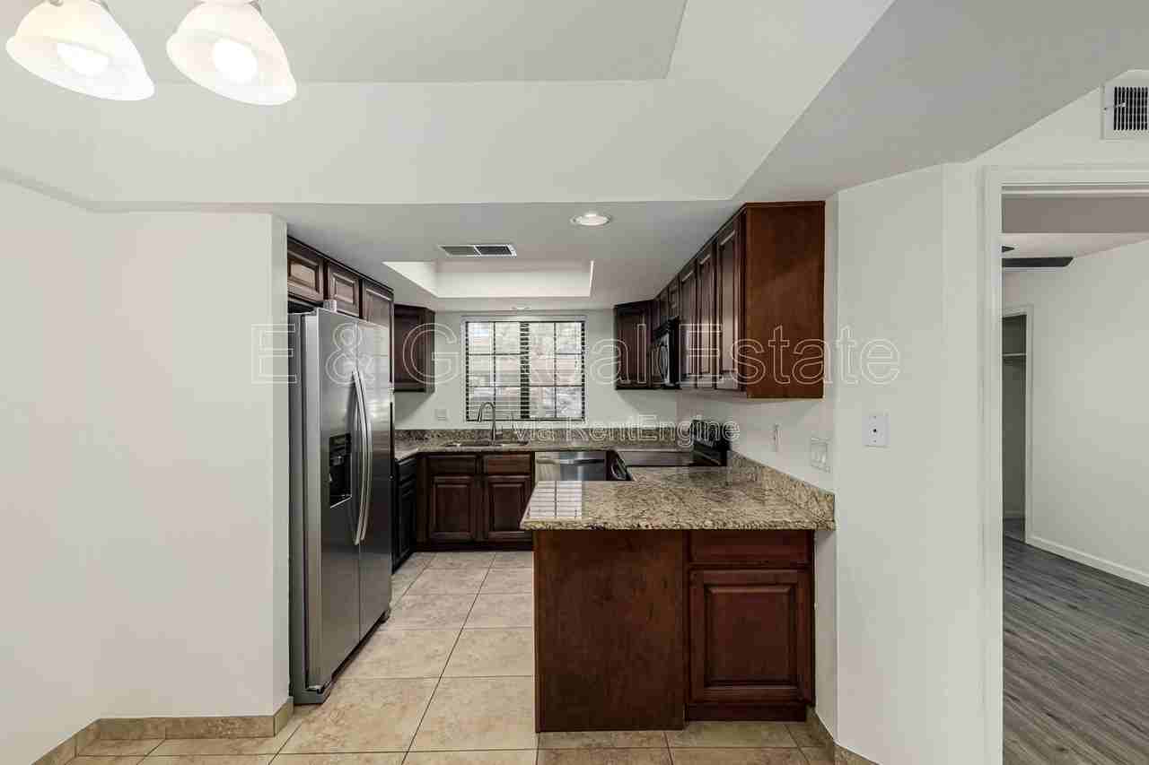 1905 E University Dr #117 - Photo 7 of 28