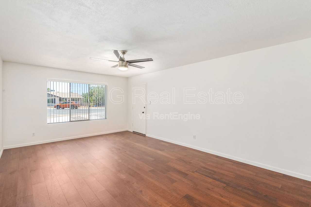 108 W Balboa Dr - Photo 2 of 29