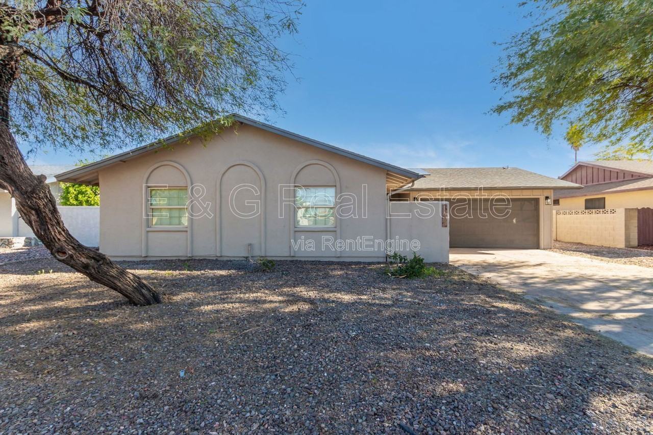 1601 E Fremont Dr - Photo 3 of 29