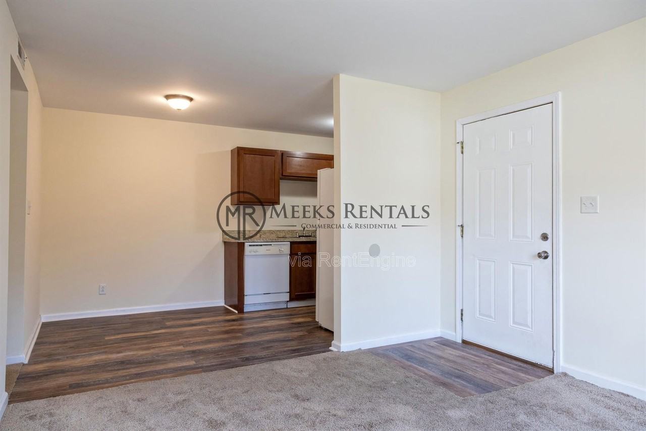 19534 Midland Trl #27E - Photo 6 of 10