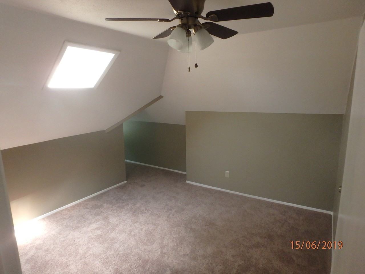 400 Sw Lindenwood Ave - Photo 3 of 11