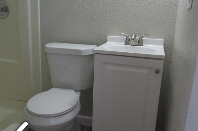 226 Plum St #1 - Photo 4 of 6