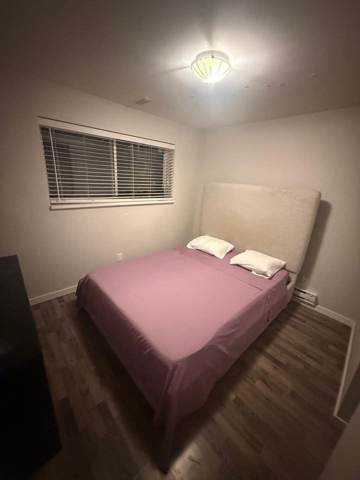 2111 Mannering Avenue #2111 - Photo 7 of 7