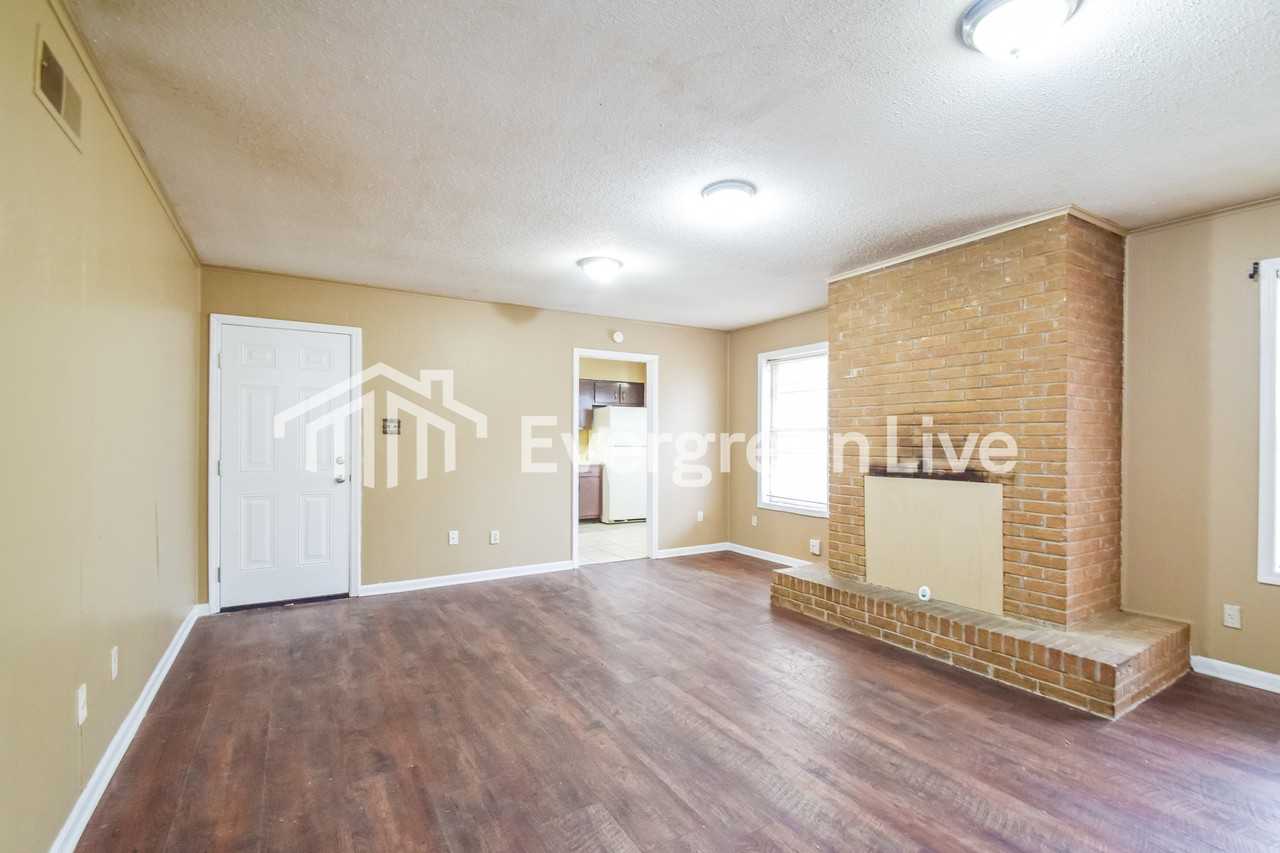 2974 Meadowfair Rd - Photo 5 of 15