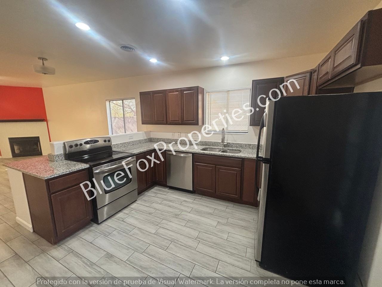 245 E Norma Ln - Photo 3 of 16