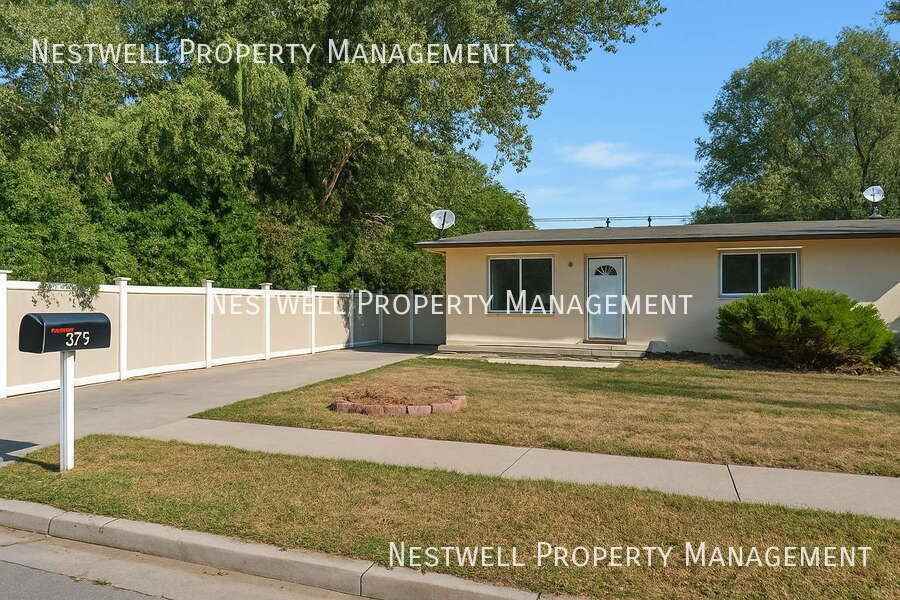 375 E Scott Ave - Photo 2 of 20