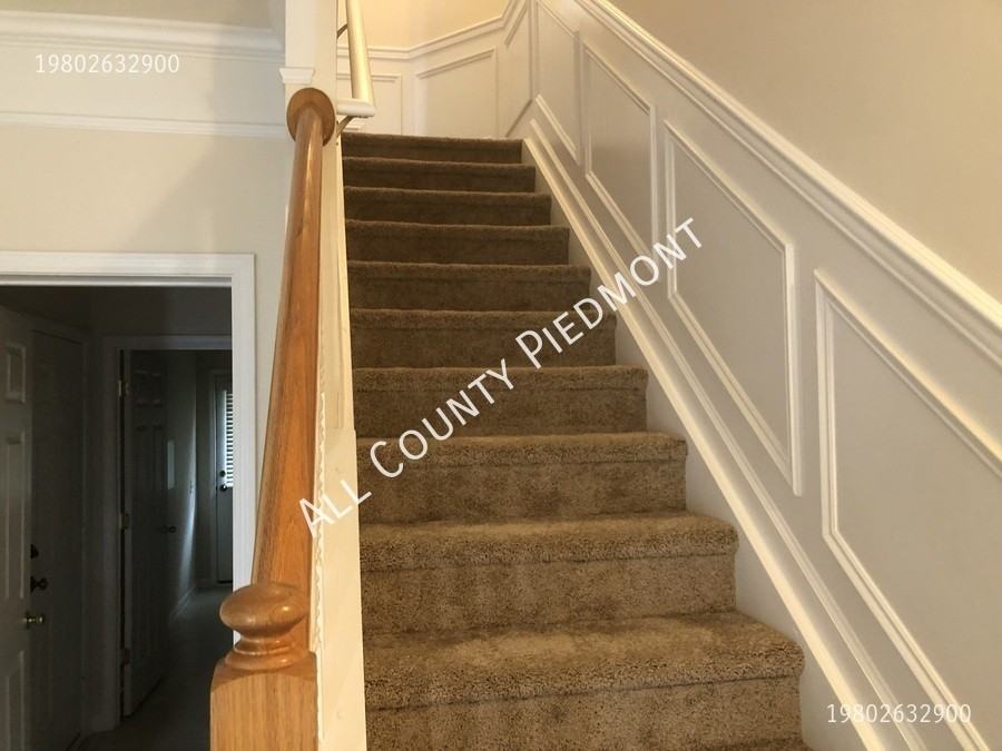 10331 Winslet Dr - Photo 3 of 16