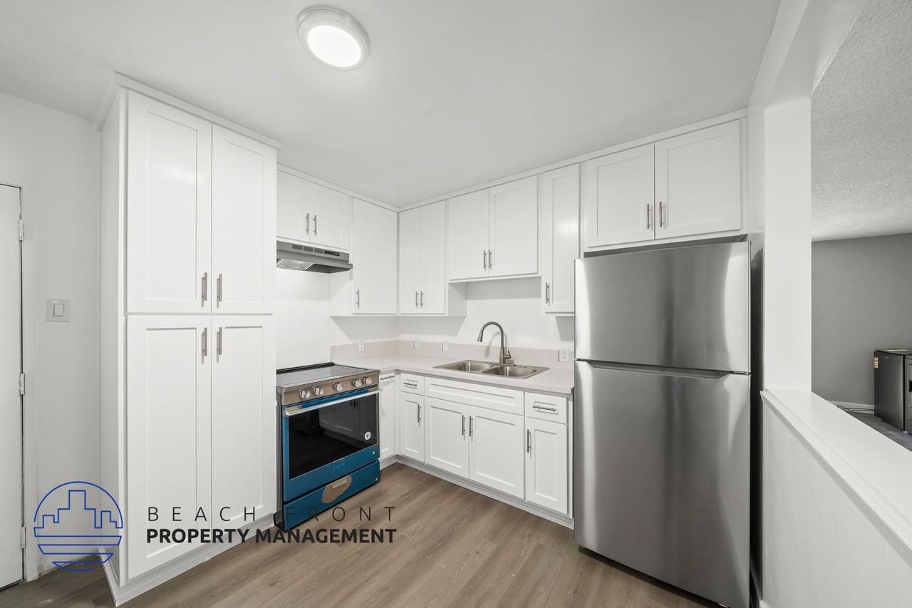 11626 Cedar Ave. - Photo 2 of 30