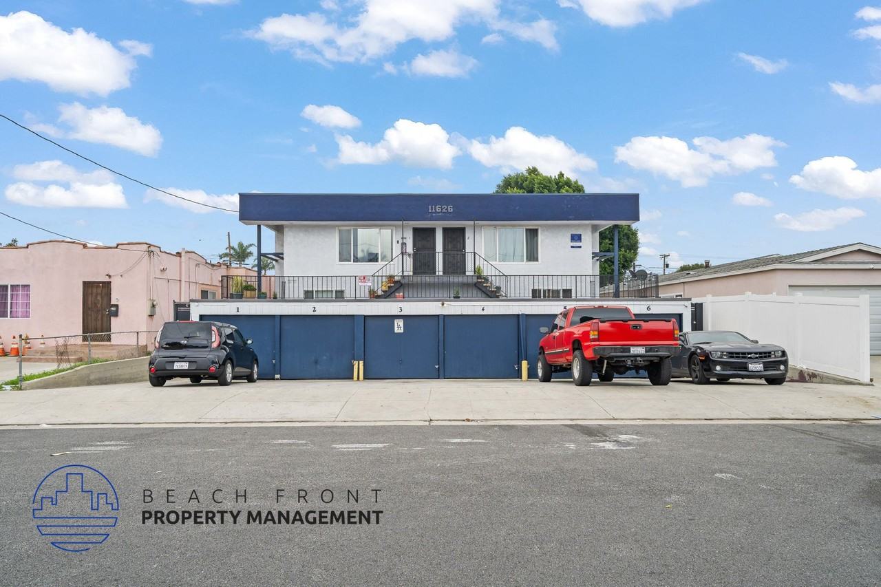 11626 Cedar Ave. - Photo 4 of 30