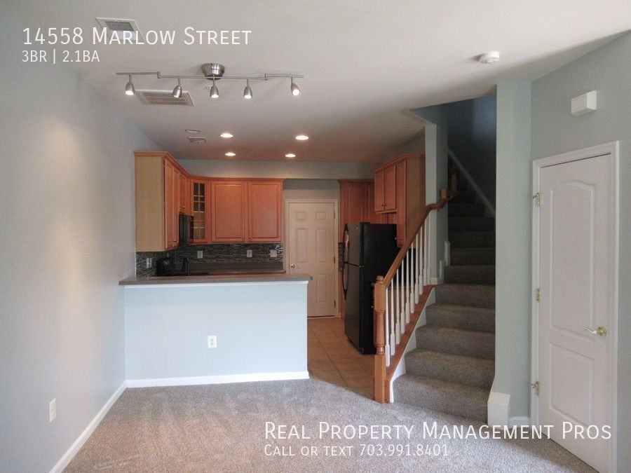 14558 Marlow St - Photo 5 of 20