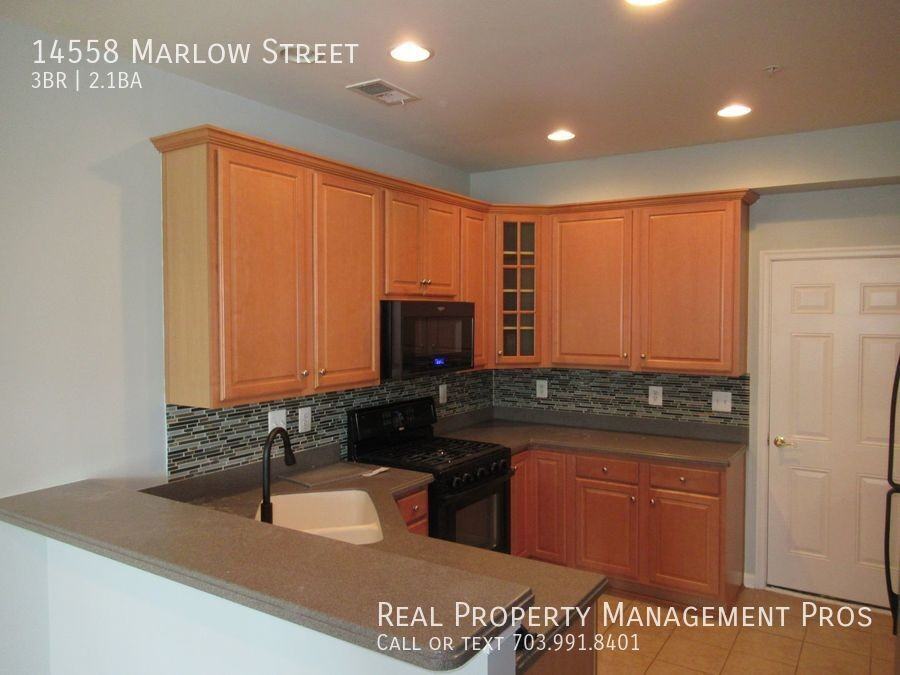 14558 Marlow St - Photo 6 of 20