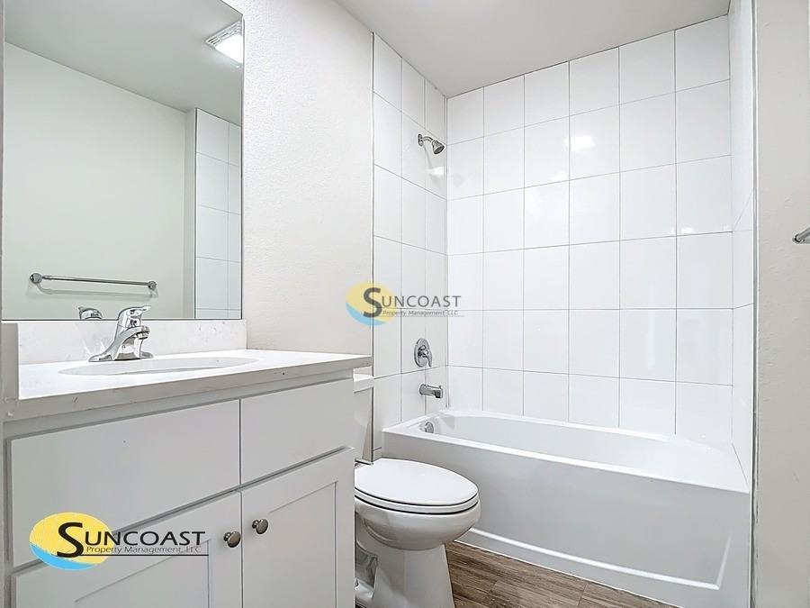 15720 Sw 35th Court Rd - Photo 3 of 50