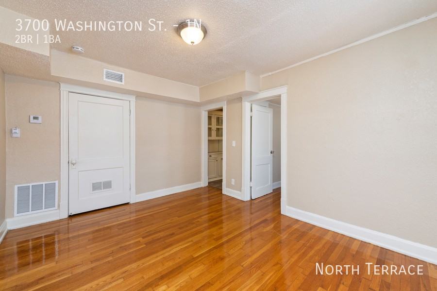 3700 Washington St #1N - Photo 7 of 18