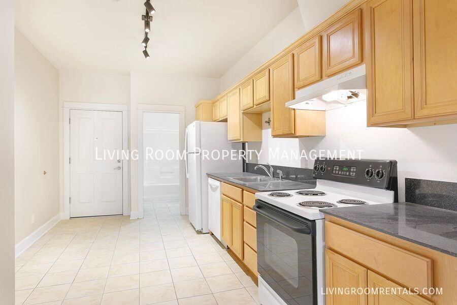 1714 Nw Couch St #16 - Photo 3 of 19