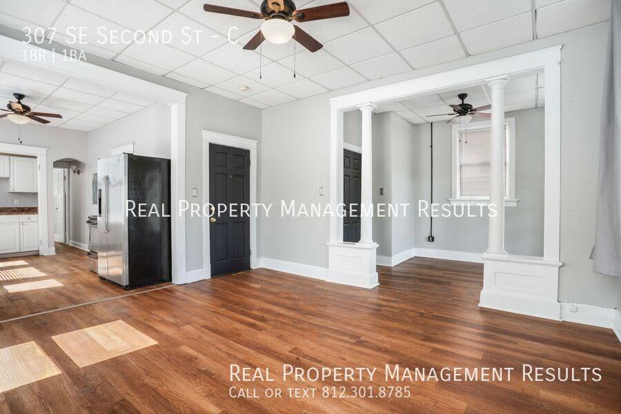 307 Se 2nd St #C - Photo 3 of 13