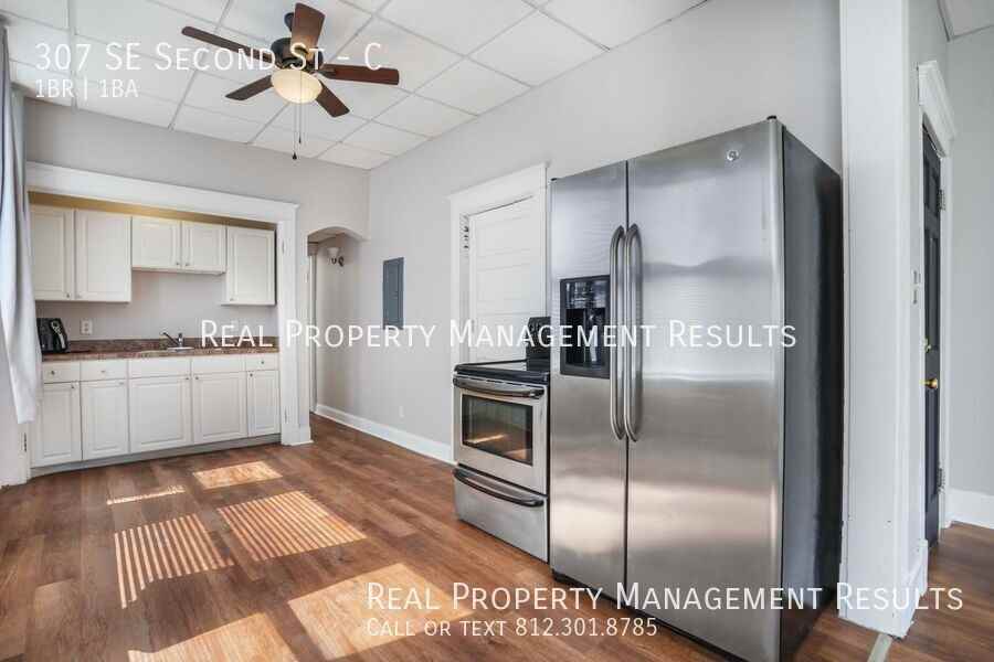 307 Se 2nd St #C - Photo 6 of 13