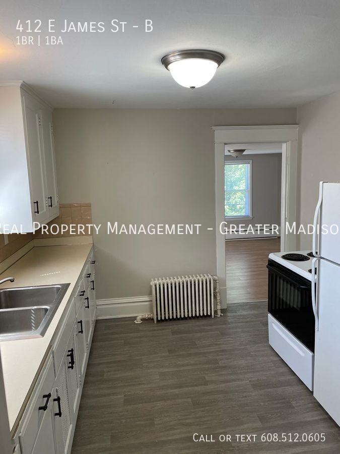 412 E James St #B - Photo 2 of 12