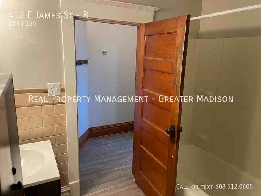 412 E James St #B - Photo 6 of 12