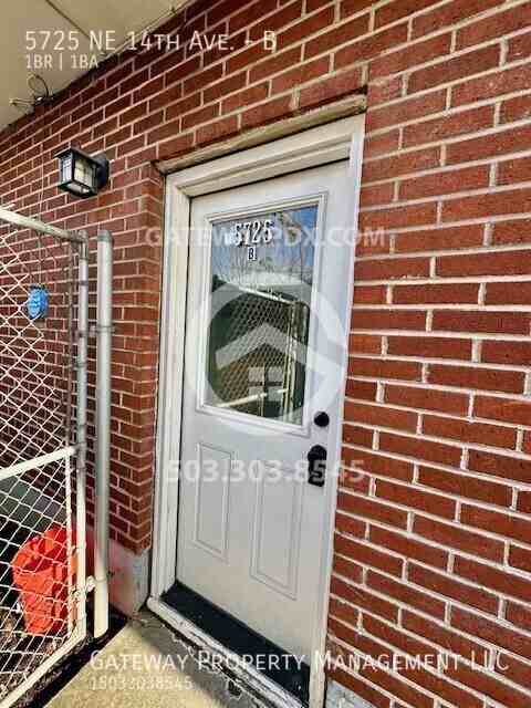 5725 Ne 14th Ave #B - Photo 5 of 21