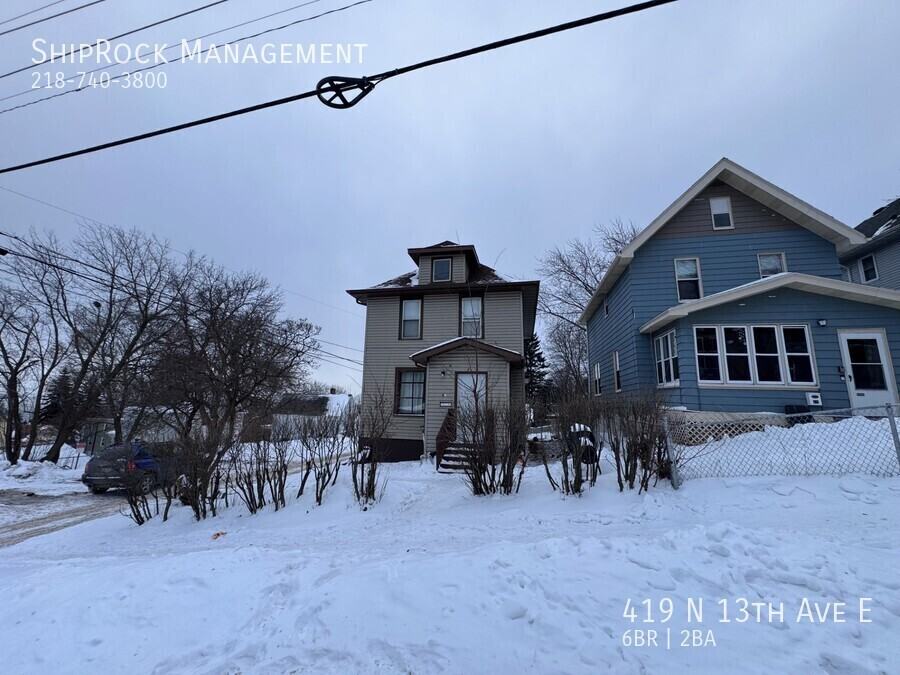 419 N 13th Ave E