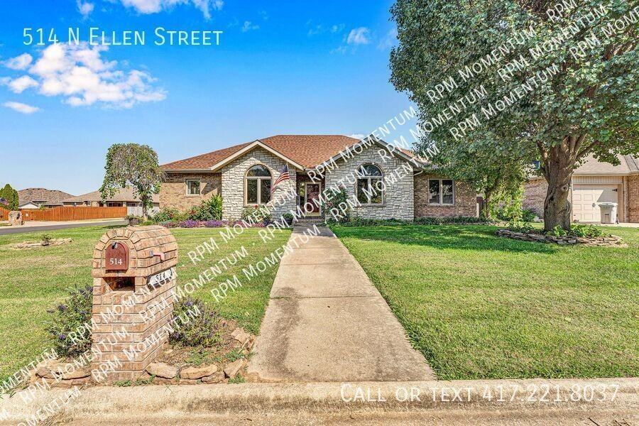 514 N Ellen St