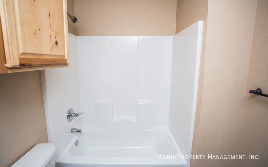 2509 N Avenue O - Photo 7 of 27