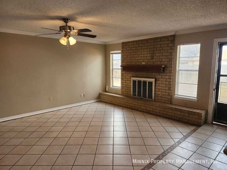 2108 76th St - Photo 4 of 6