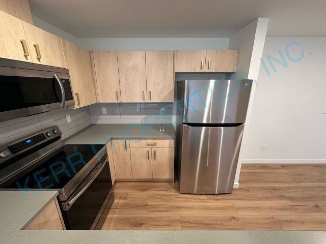 701 Molalla Ave #102 - Photo 5 of 13