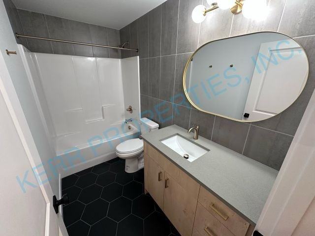 701 Molalla Ave #102 - Photo 7 of 13