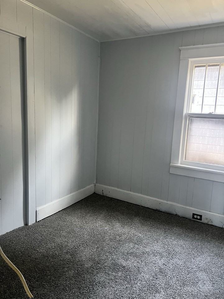 1402 N 26th St - Photo 6 of 9