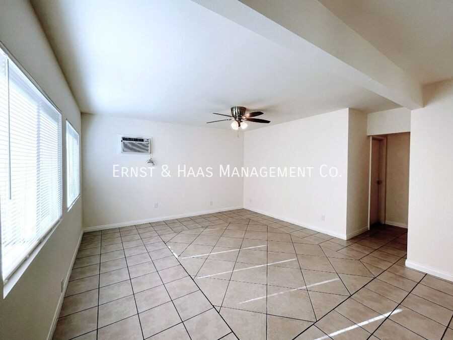 7259 Jackson St - Photo 3 of 12
