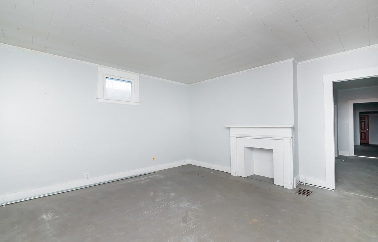 1721 W Oak St - Photo 5 of 14