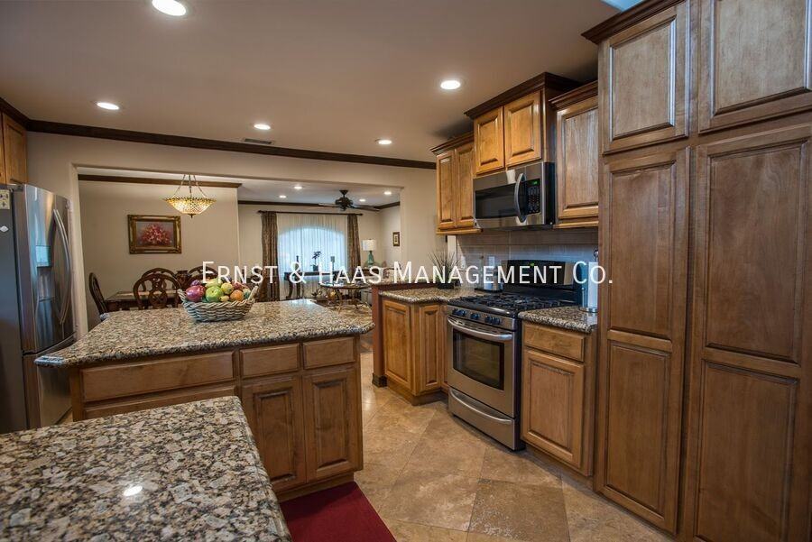 3461 Montair Ave - Photo 6 of 22