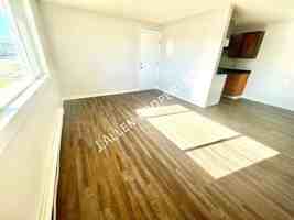 featured image of 1806 Parker Cir #H