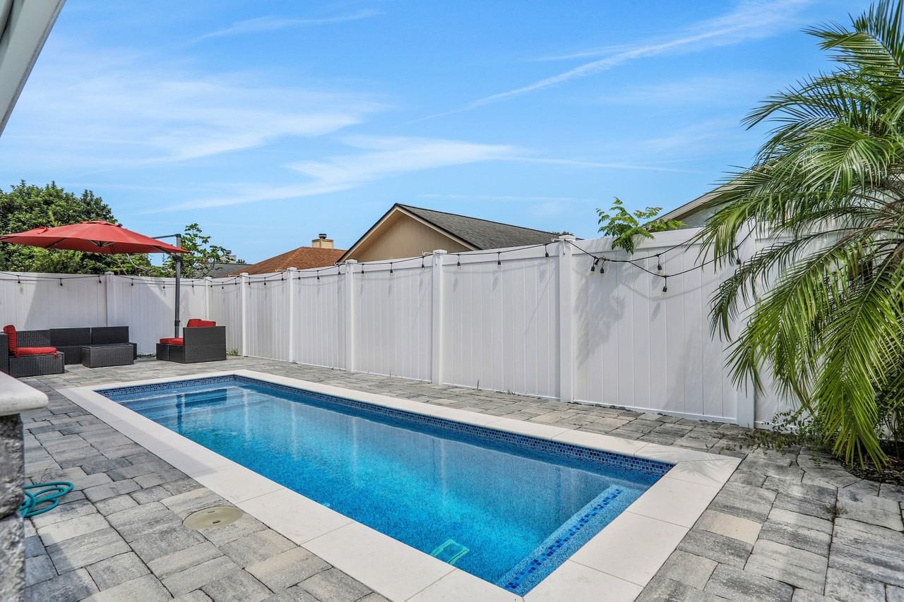 1709 Ashmore Green Dr - Photo 4 of 35