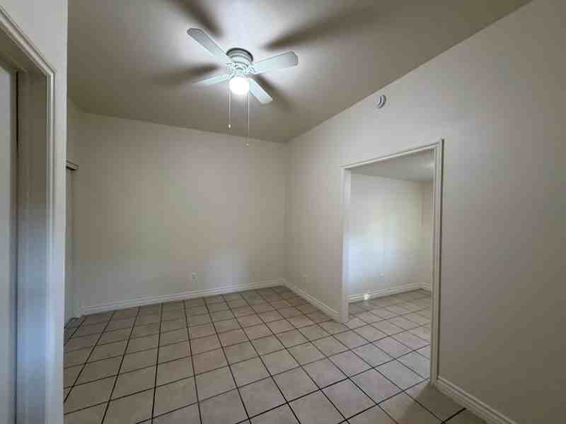 818 E Route 66 #10 - Photo 4 of 4