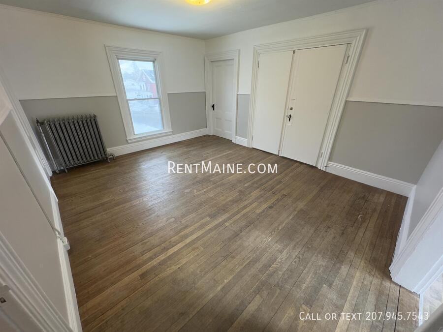 191 Center St #2 - Photo 5 of 15