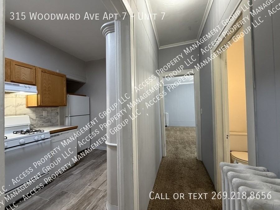 315 Woodward Ave Apt 7 #7 - Photo 6 of 11