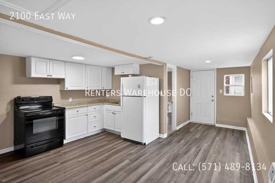 2100 Eastway - Photo 6 of 15