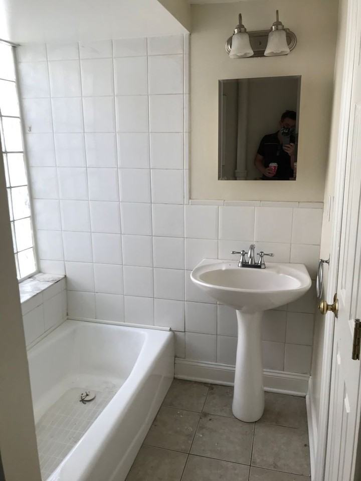 629 Catharine St - Photo 5 of 18