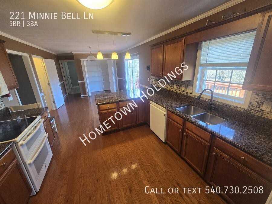 221 Minnie Bell Ln - Photo 4 of 18