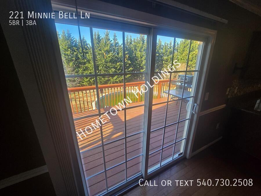 221 Minnie Bell Ln - Photo 6 of 18